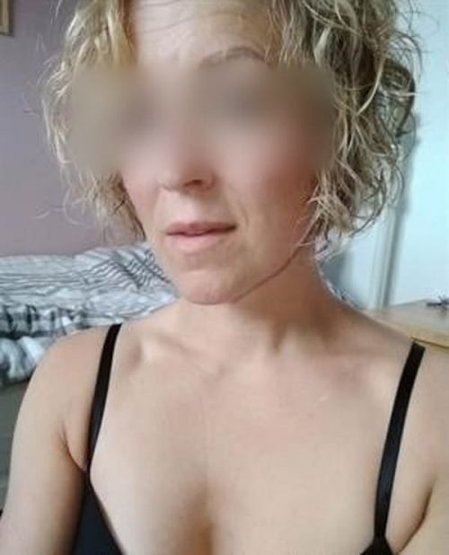 Rencontre coquine pour un plan cul mature à Amiens