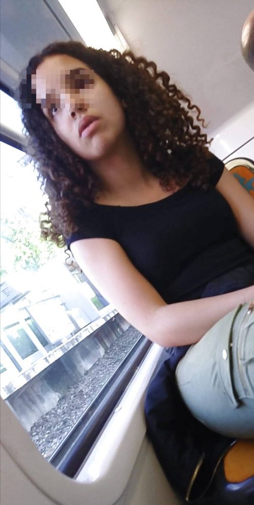 Femme arabe cherche une soirée cul à Saint-Etienne